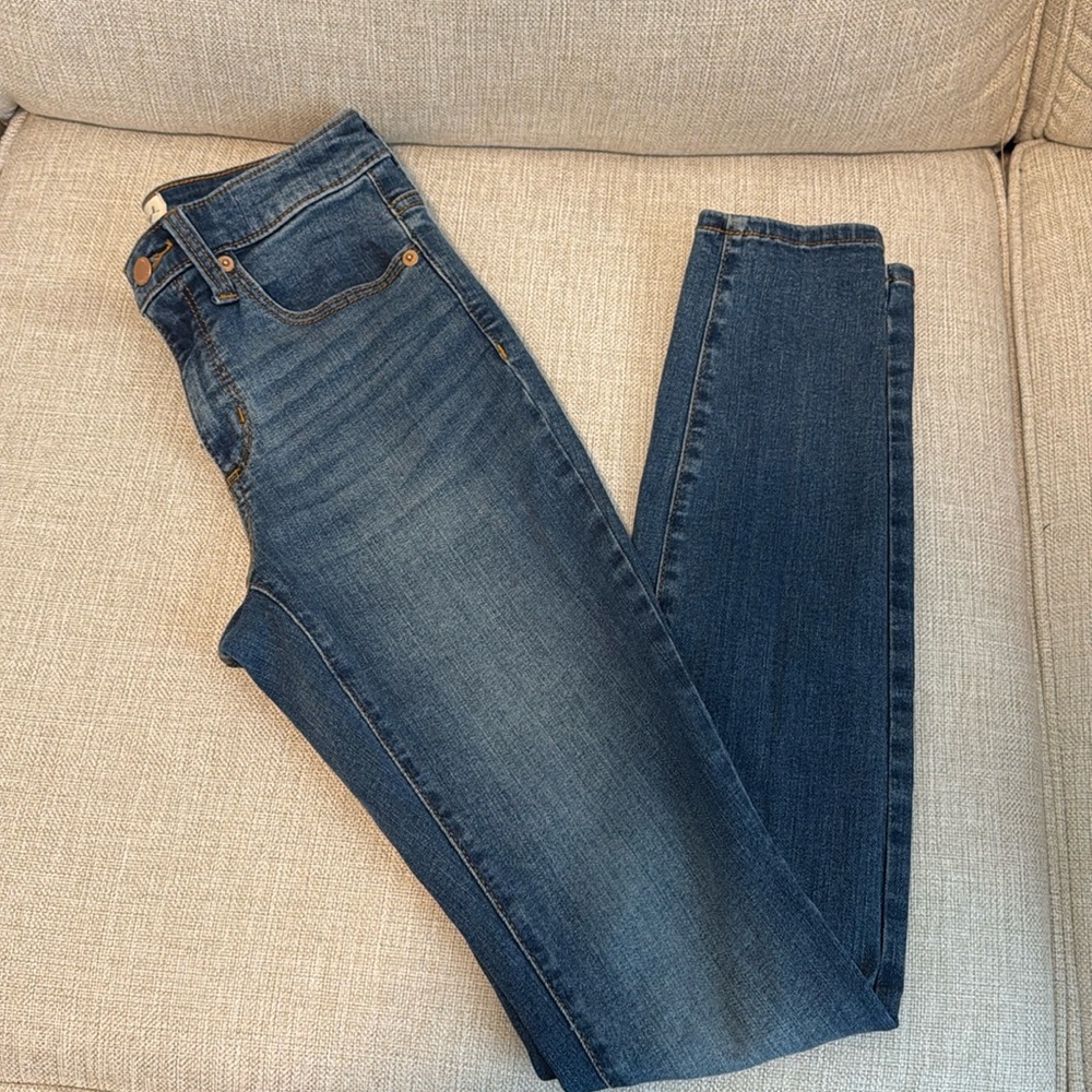 Universal Thread HR Skinny Jeans